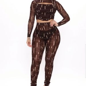 Fashion nova Late again Ruched legging set